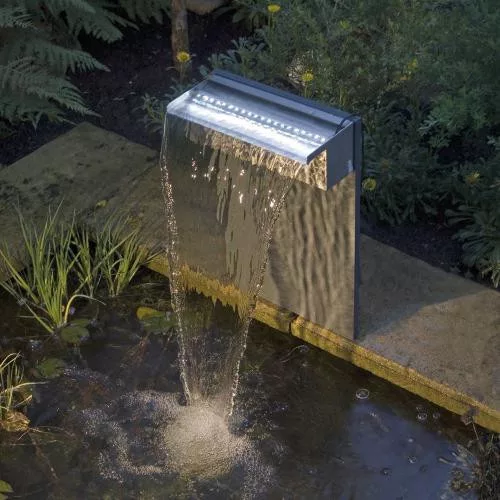 Niagara LED vízeséselem 30 cm szett + pumpa Xtra 2300 + Quadro I + kiegészítők