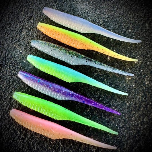 DUO REALIS VERSA PINTAIL 3" 7.6cm F018 Green Pumpkin Red Flake