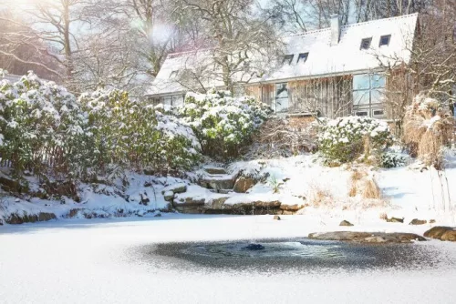 Oase Icefree 4 Seasons Jégmentesítő és úszó szökőkút